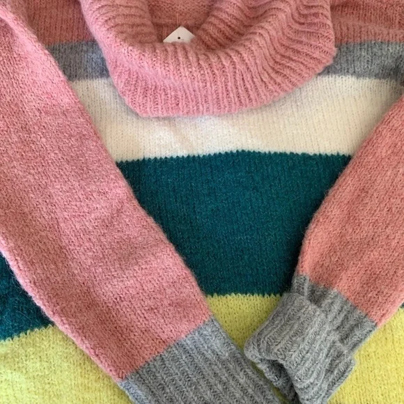 New - LOFT - Lou and Grey sweater - Picture 6 of 7